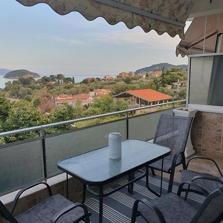 Riviera Penthouse Apartment Palaiontsiflikion Ngoại thất bức ảnh